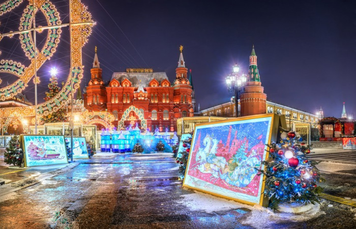 avtobusnaya_ekskursiya_po_novogodney_moskve_1